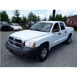 K2 --  2005 DODGE DAKOTA QUAD CAB , White , 174704  KM's