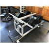 Image 1 : SHRUG BENCH WITH PLATES