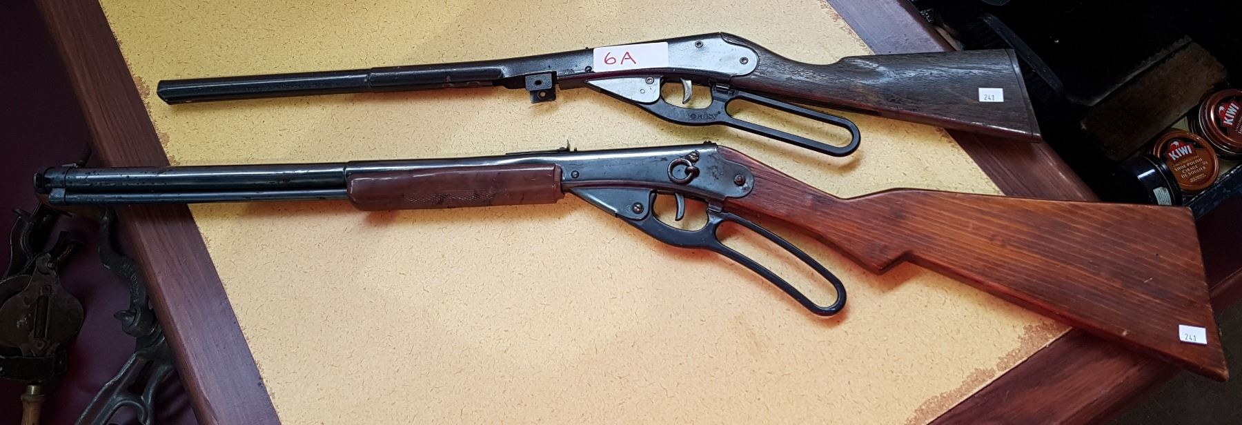 2 VINTAGE DAISY BB GUNS