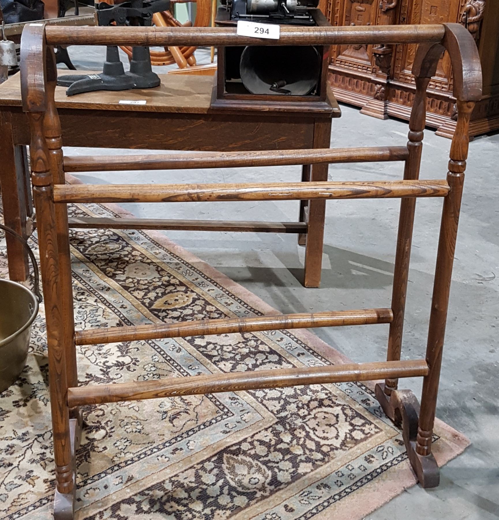 ANTIQUE OAK BLANKET RACK