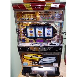 GOLD & SILVER SLOT MACHINE