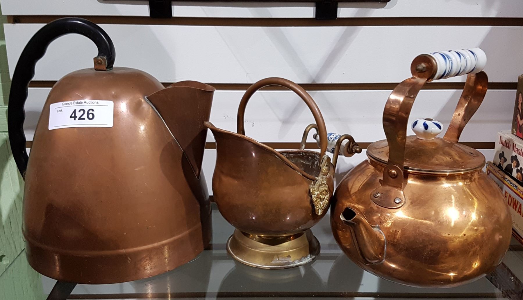 THREE VINTAGE COPPER POTS/KETTLES