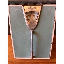 VINTAGE BORG BATHROOM SCALE