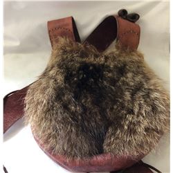 AUTHENTIC NATIVE LEATHER AMMO POUCH W / FUR DETAILING