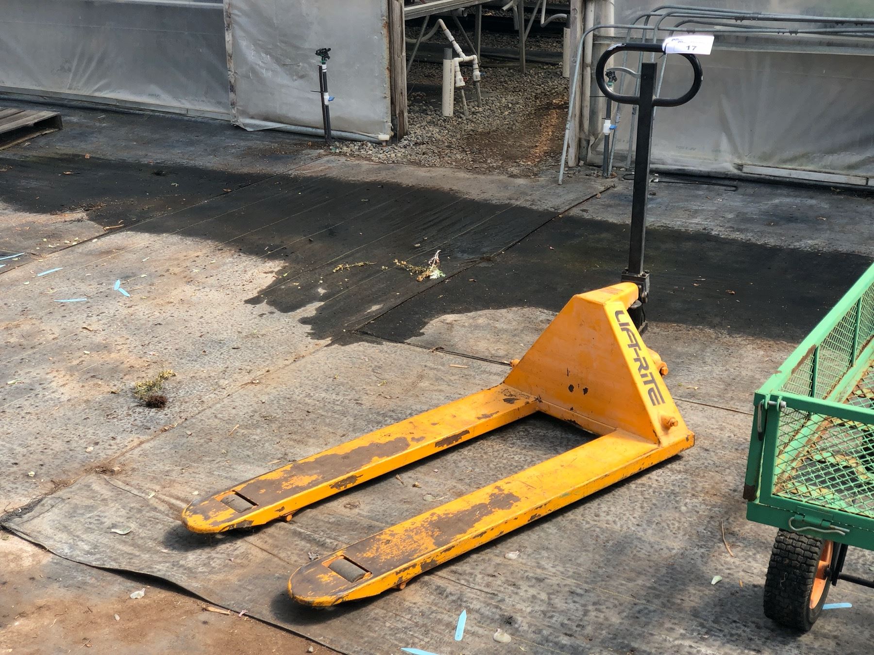 LIFT-RITE 5000 LB PALLET JACK