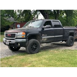 2004 GMC SIERRA 2500HD SLT, CREW CAB, LEATHER, BOSE SOUND SYSTEM, 4X4, FIFTH WHEEL, BED COVER,