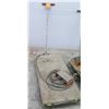 Image 1 : American Manufacturing Co. Electric Ergonomic Lift