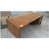 Image 3 : Qty 2 Metal and Wood Work Desks