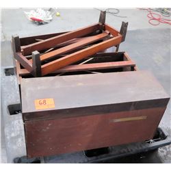 3-Compartment Wooden Shelving Unit