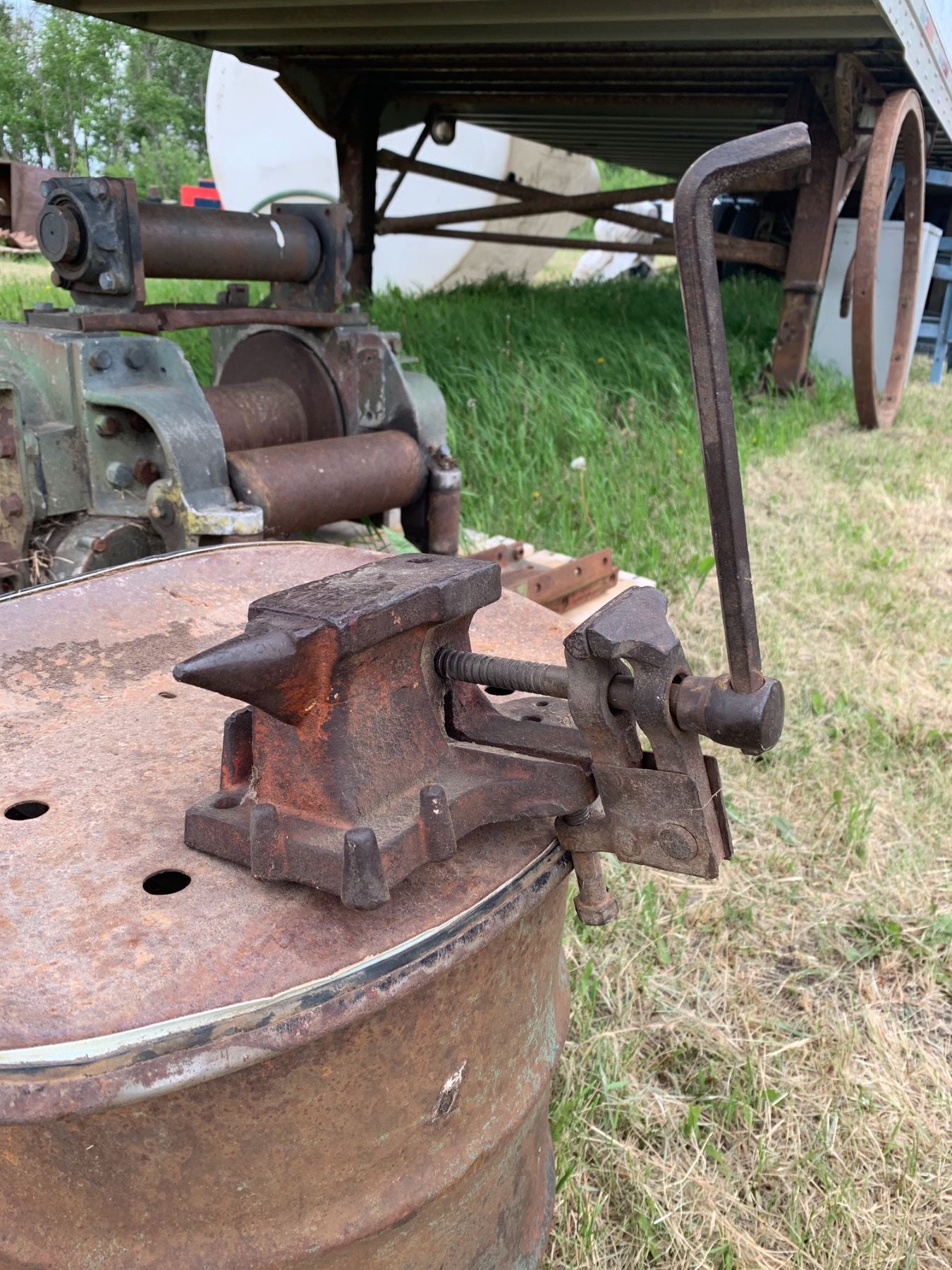 Bench top Anvil/vice combo. Very Rare!!
