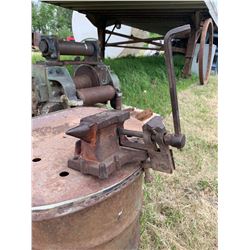 Bench top Anvil/vice combo. Very Rare!!