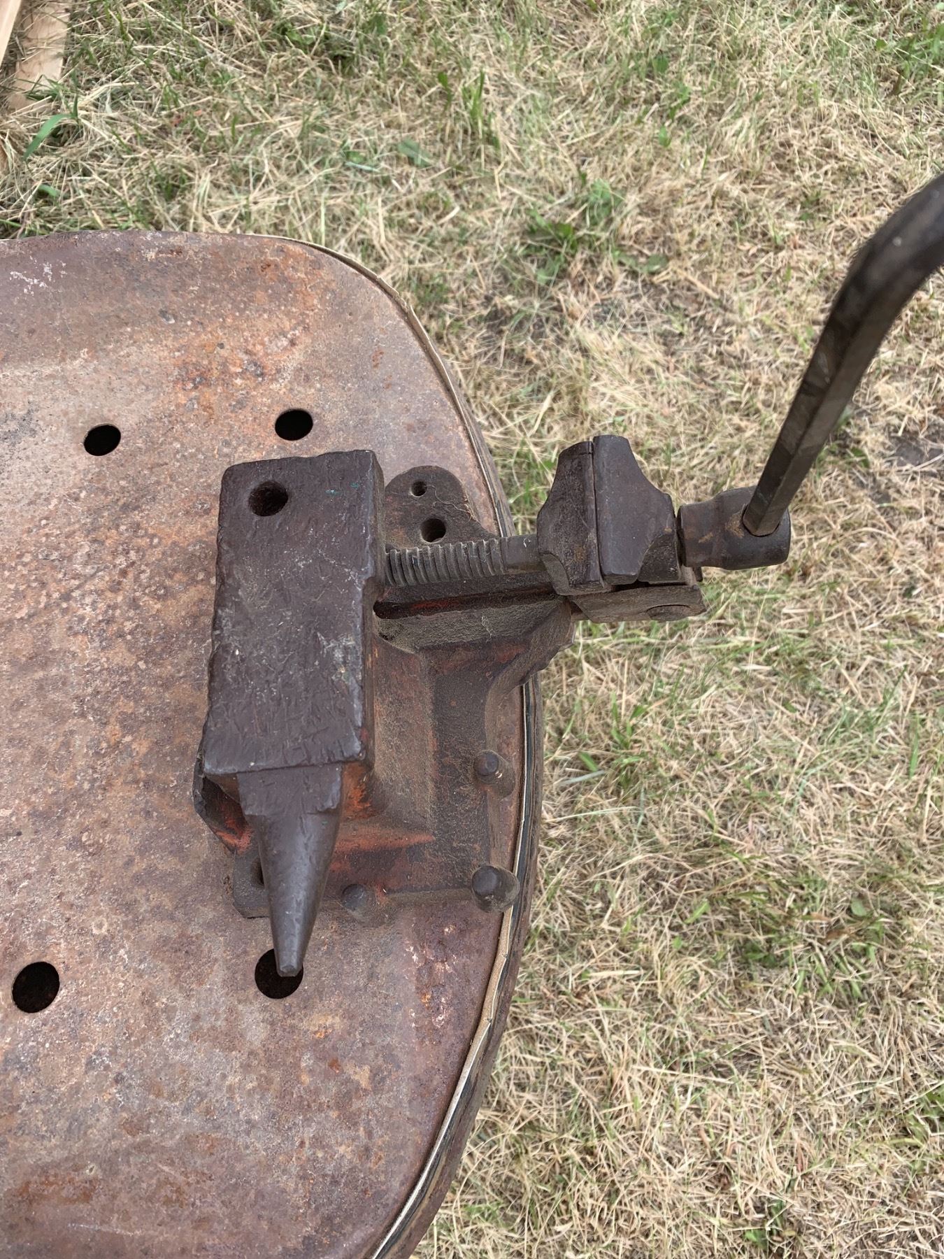 Bench top Anvil/vice combo. Very Rare!!