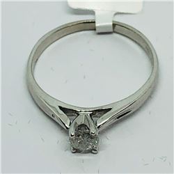88) 14K WHITE GOLD DIAMOND RING