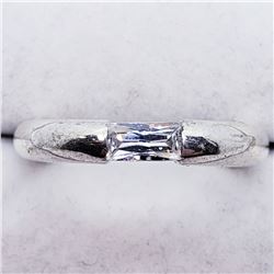 137) STERLING SILVER CUBIC ZIRCONIA RING