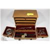 Image 1 : ESTATE JEWELLERY BOX WITH CONTENTS