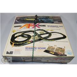 AURORA AFX REVAMATIC SLOT CAR RACE TRACK SET