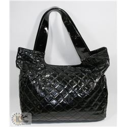 LARGE BLACK LADIES TOTE STYLE PURSE