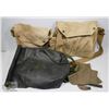 Image 1 : 3 WWII GAS MASK BAGS
