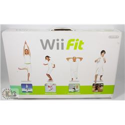 NINTENDO COMPLETE WII FIT