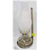 Image 1 : OIL LAMP WALL MOUNT VINTAGE