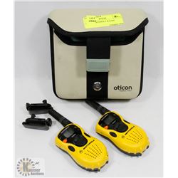 SET OF 2 MOTOROLA WALKIE TALKIES