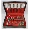 Image 1 : SILVERWARE COLLECTION IN WOODEN CASE