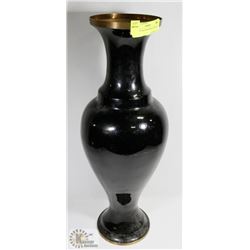 KOREAN VASE MOTHER OF PEARL INLAY