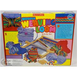 WOODEN WEAVING LOOM ACTIVITY SET