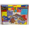 Image 1 : WOODEN WEAVING LOOM ACTIVITY SET