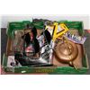 Image 1 : LOT OF ASSORTED HOME DECOR