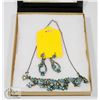 Image 1 : VINTAGE NECKLACE AND EARRINGS SET