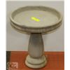 Image 1 : 2 PIECE CONCRETE BIRDBATH 14 X 14