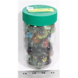 JAR OF VINTAGE BIG MARBLES. COLLECTIBLES
