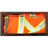 Image 1 : LARGE BOX OF HI VIS VESTS