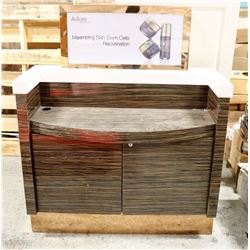 UNCLAIMED MERCHANDISE! SALON BOOTH