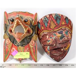 PAIR OF WOOD CARVINGS