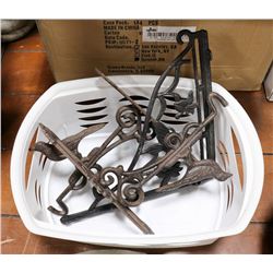 PLASTIC TOTE W/3 BLK CAST IRON PLANT HANGING