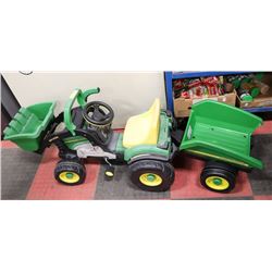 JOHN DEERE KIDS PEDAL MINI LOADER AND TRAILER