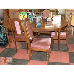 WOOD MADE IN CANADA DINING TABLE WITH ONE LEAF
