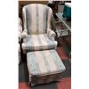Image 1 : FABRIC CHAIR WITH OTTOMAN.