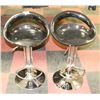 Image 1 : 2 BLACK AND CHROME BAR STOOLS