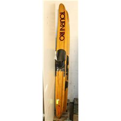 TOURNIPRO CUT'N'JUMP WATER SKIIS