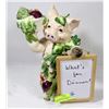 Image 1 : DECORATIVE PIG ORNAMENT WITH MINI WHITE BOARD SIGN