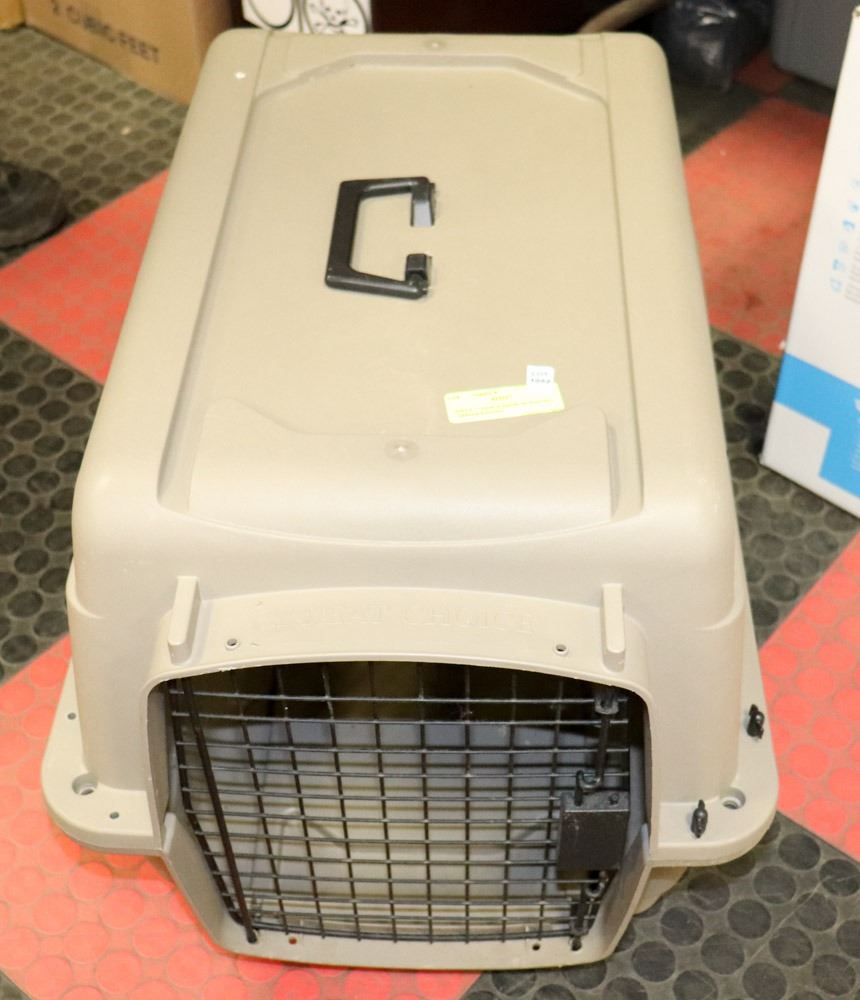 GRREAT CHOICE MEDIUM SIZE PET CARRIER/KENNEL Kastner Auctions