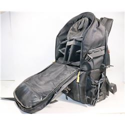 FLYLEAF CAMERA BACKPACK