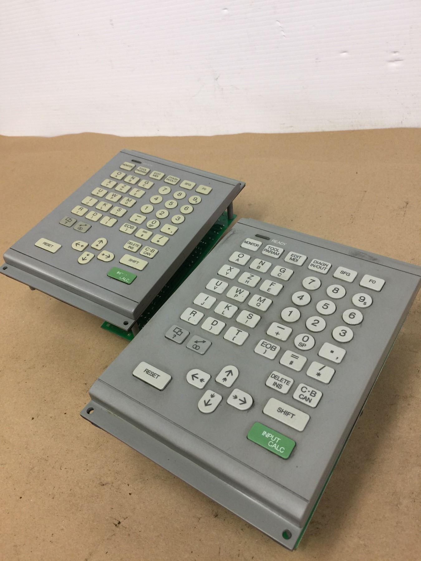 (2) Mitsubishi 4MB535A Keyboard Control Panel