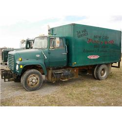 5 Ton Ford tandem straight truck