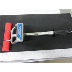 New Heavy Duty Pressure Roller / Handle extends  from 17 - 27"
