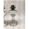 Image 2 : 2 Non Matching Antique Oil Lamps