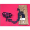 Image 2 : Vintage Cast Iron Wall Mount. Oil Lamp Holder